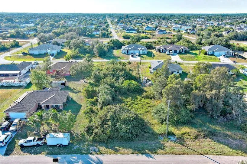 394 PALENCIA AVE Lehigh Acres, FL 33974