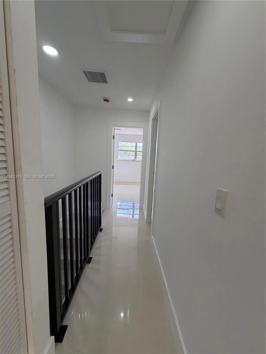 1551 W Okeechobee Rd #9 Hialeah, FL 33010