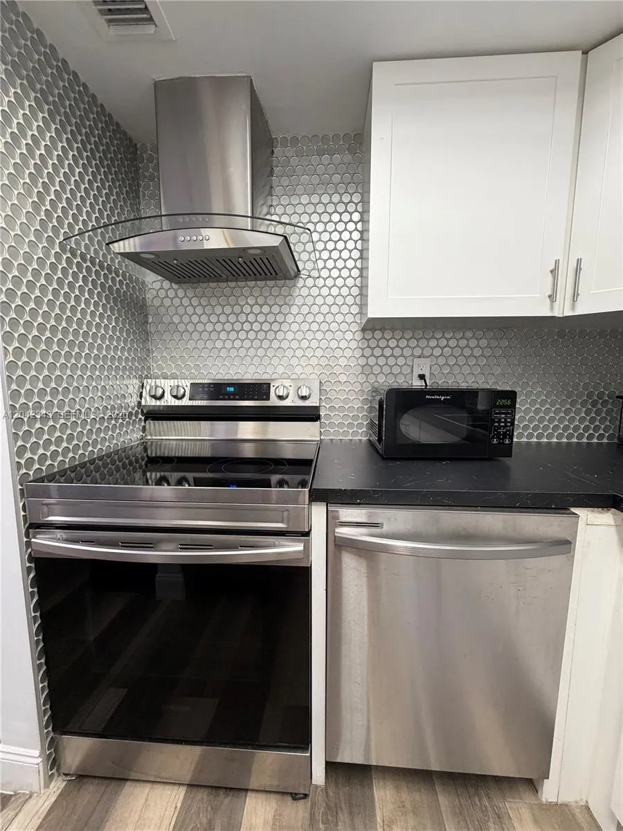 1967 S Ocean Blvd #308 Lauderdale By The Sea, FL 33062