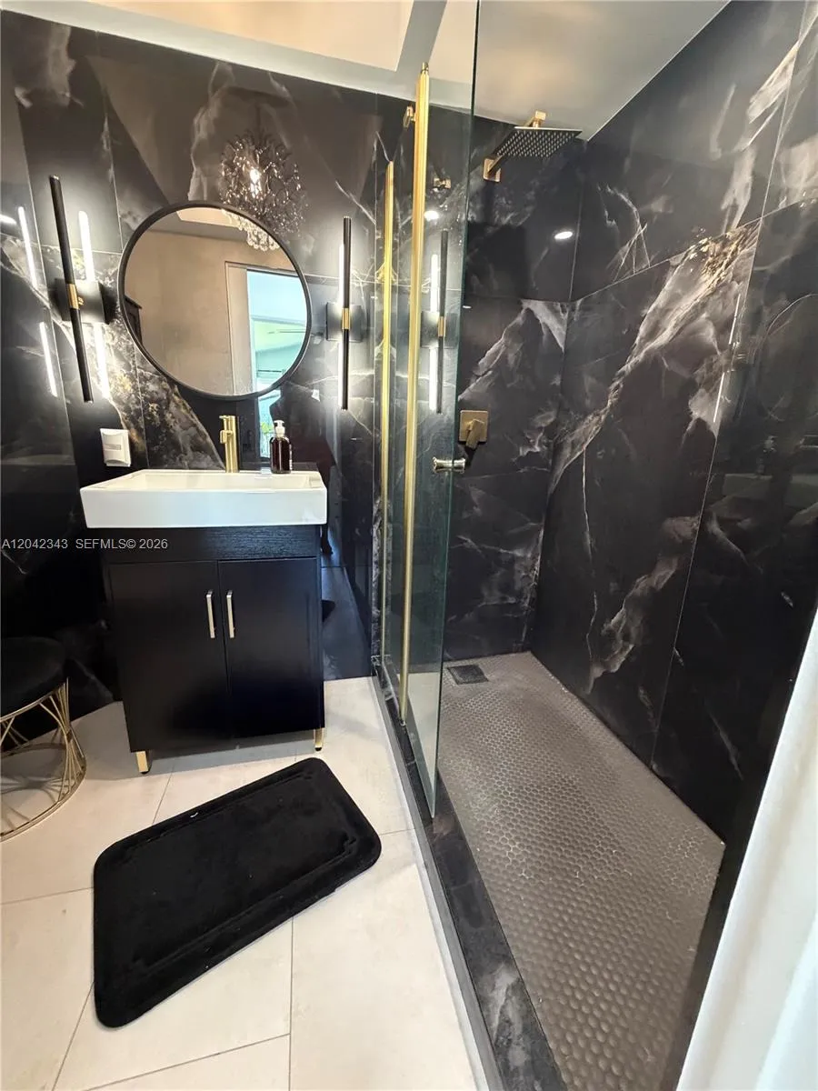 1967 S Ocean Blvd #308 Lauderdale By The Sea, FL 33062