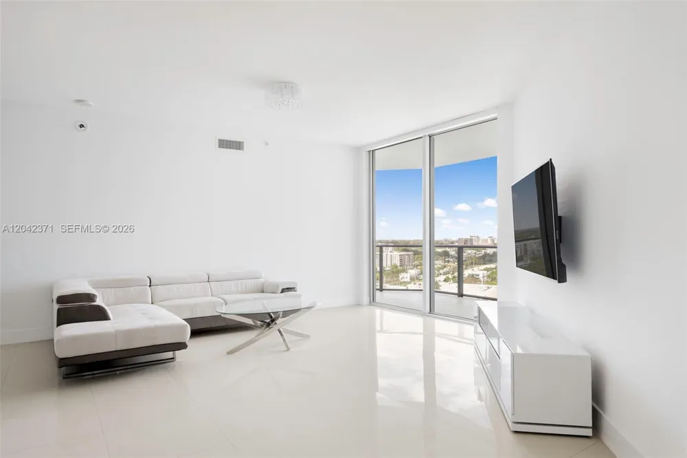 17301 Biscayne Blvd #1704 North Miami Beach, FL 33160