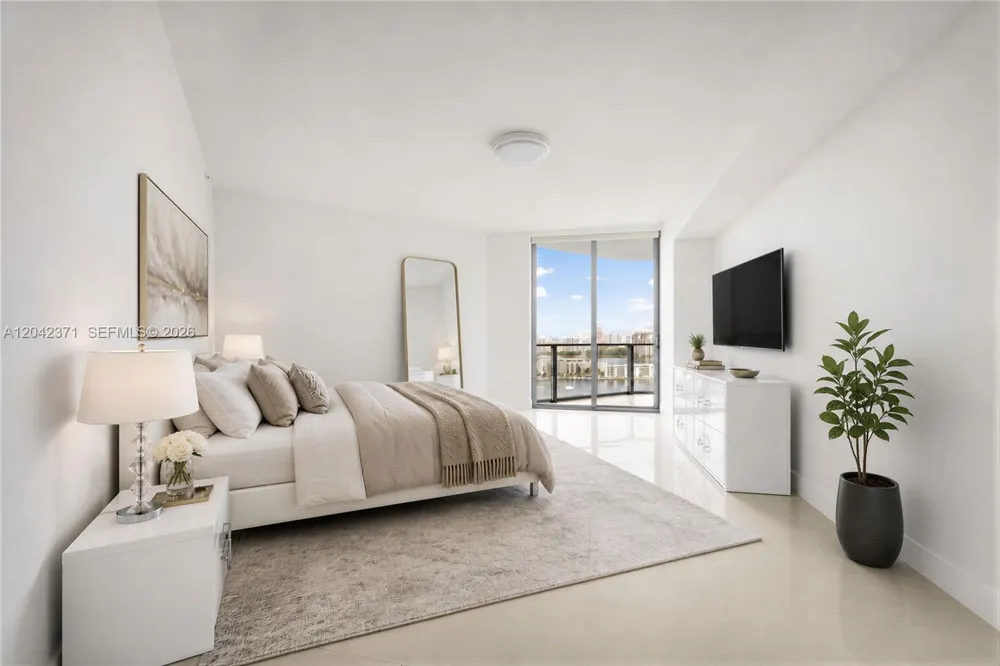 17301 Biscayne Blvd #1704 North Miami Beach, FL 33160
