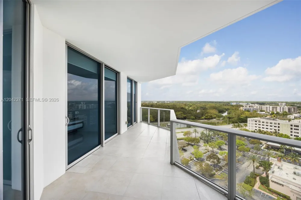 17301 Biscayne Blvd #1704 North Miami Beach, FL 33160