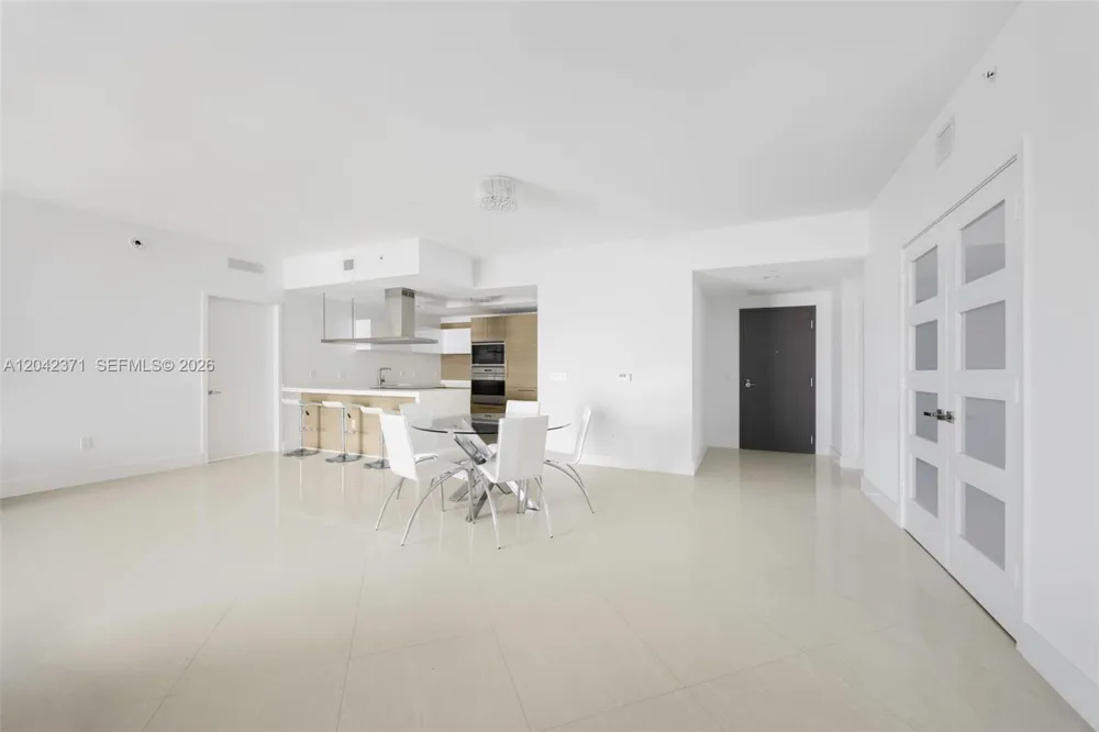 17301 Biscayne Blvd #1704 North Miami Beach, FL 33160