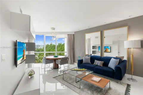 18201 Collins Ave #603