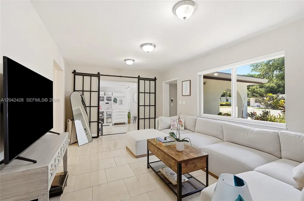110 NW 125th St North Miami, FL 33168