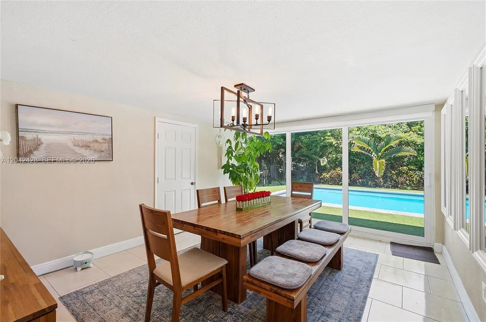 110 NW 125th St North Miami, FL 33168