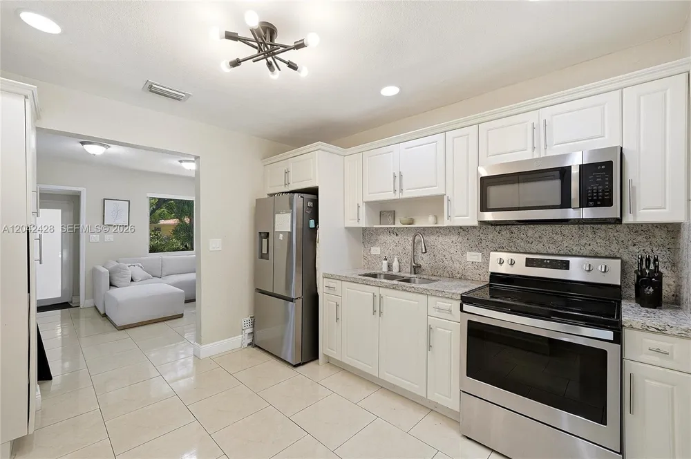 110 NW 125th St North Miami, FL 33168