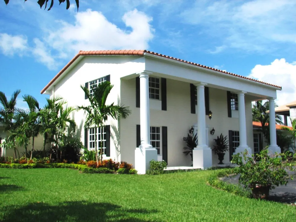 7240 SW 119th St Pinecrest, FL 33156