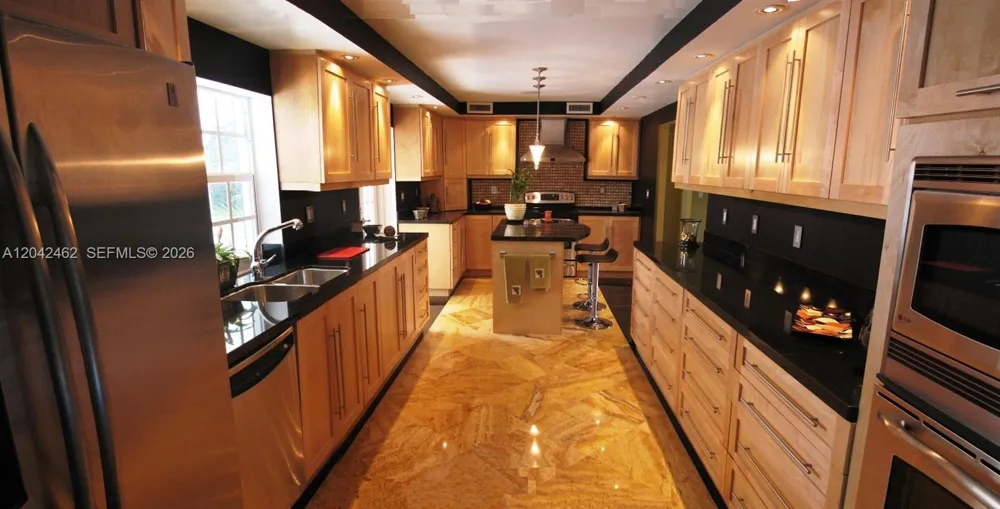 7240 SW 119th St Pinecrest, FL 33156