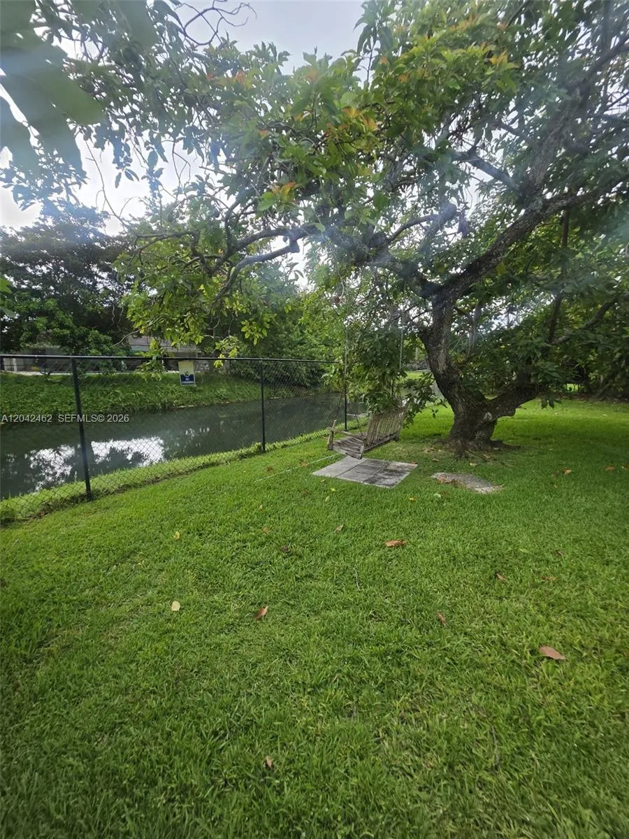 7240 SW 119th St Pinecrest, FL 33156