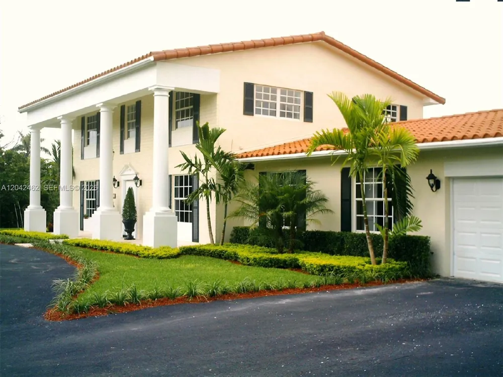 7240 SW 119th St Pinecrest, FL 33156