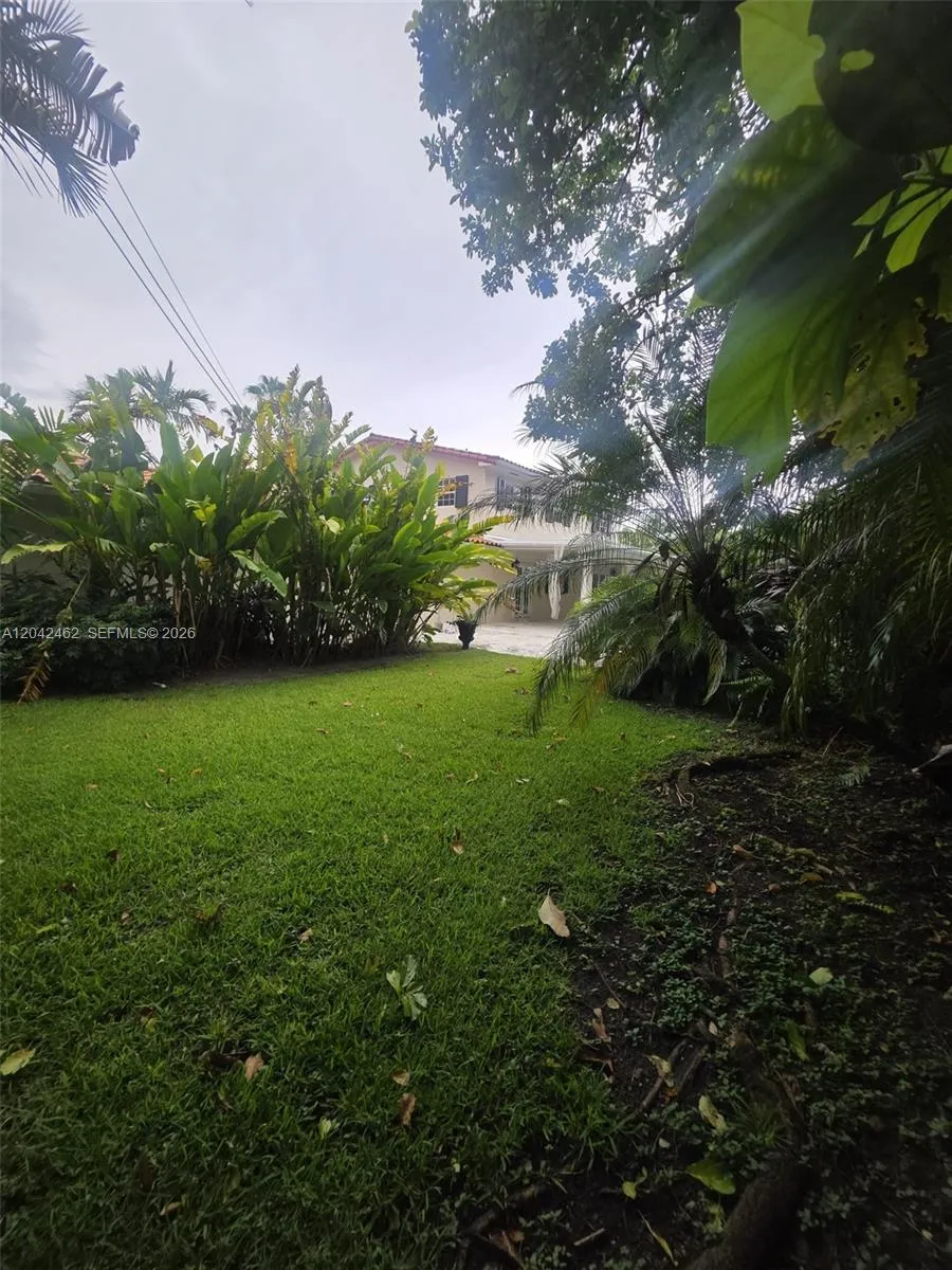 7240 SW 119th St Pinecrest, FL 33156