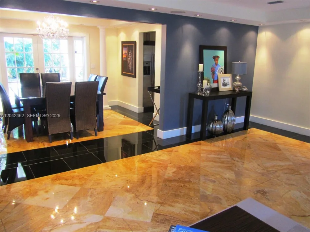 7240 SW 119th St Pinecrest, FL 33156