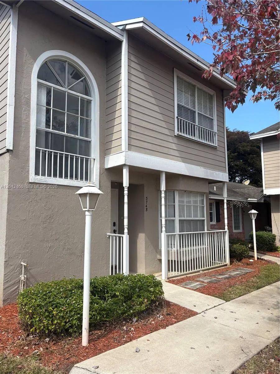 3743 NW 122nd Ter Sunrise, FL 33323