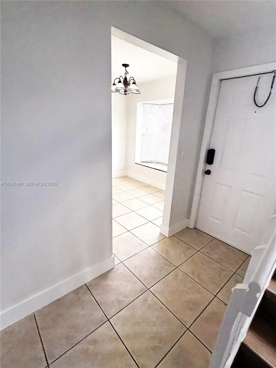3743 NW 122nd Ter Sunrise, FL 33323