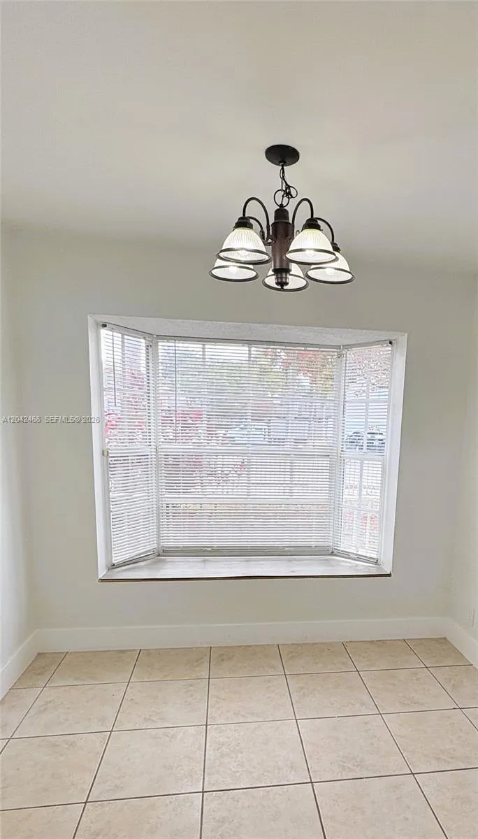 3743 NW 122nd Ter Sunrise, FL 33323