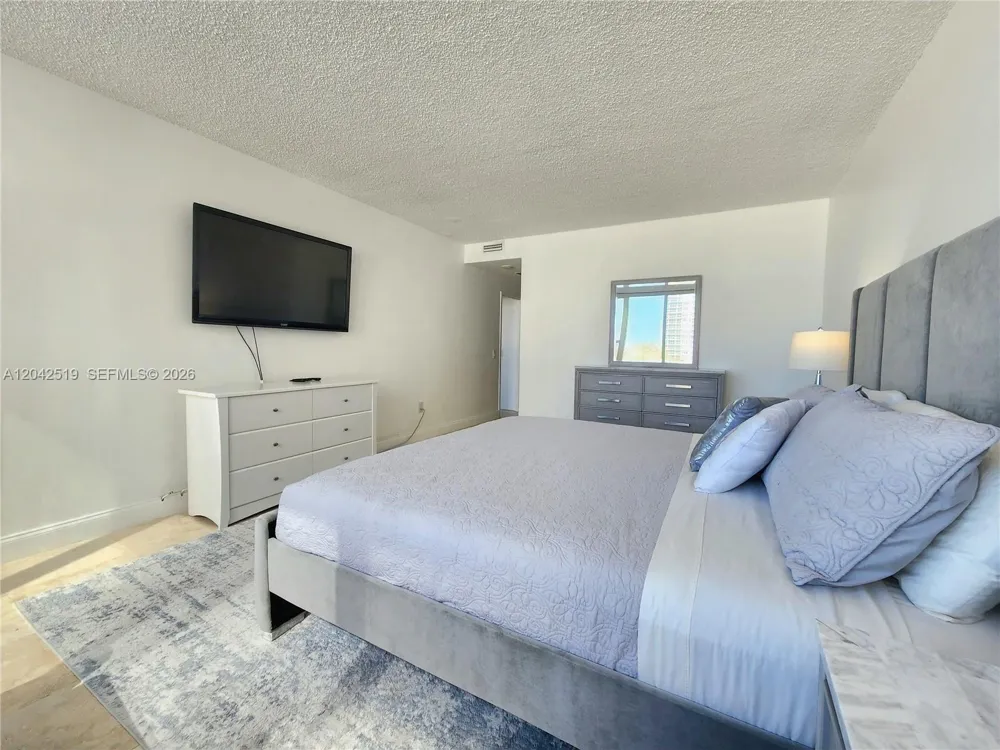 3505 S Ocean Dr #412 Hollywood, FL 33019