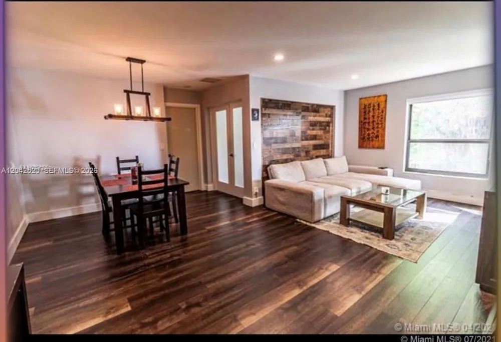3833 Cocoplum Cir #3593 Coconut Creek, FL 33063
