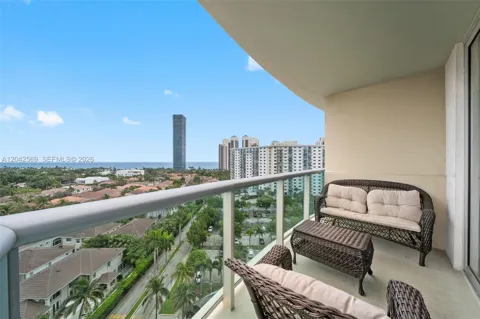 19380 Collins Ave #1224
