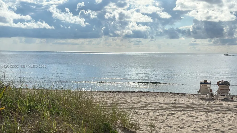 5200 Ocean Blvd #1012B Lauderdale By The Sea, FL 33308
