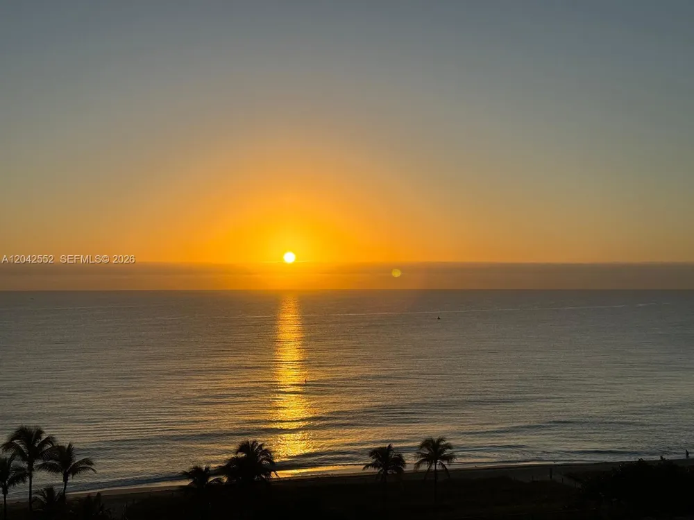 5200 Ocean Blvd #1012B Lauderdale By The Sea, FL 33308
