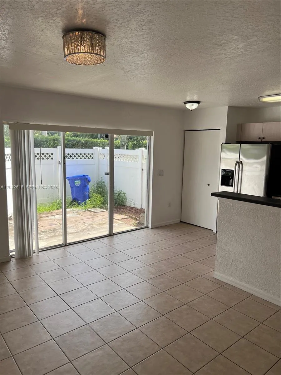 183 Hidden Ct Rd #F-33 Hollywood, FL 33023