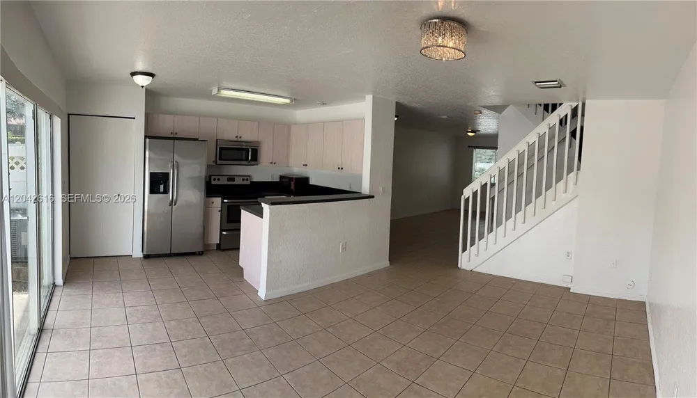 183 Hidden Ct Rd #F-33 Hollywood, FL 33023