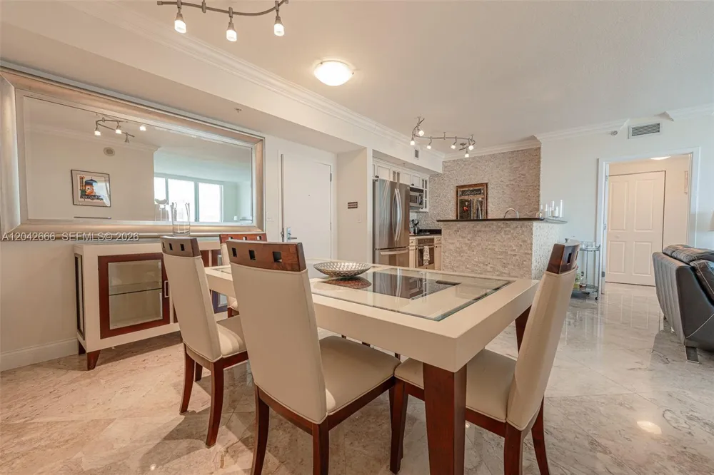 325 S BISCAYNE BLVD #4222 Miami, FL 33131
