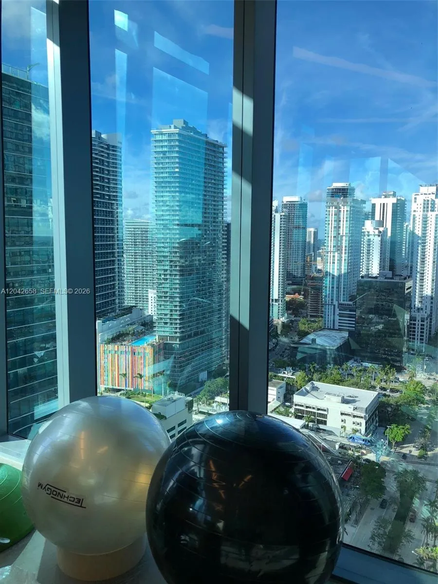 1451 Brickell Ave #2103 Miami, FL 33131
