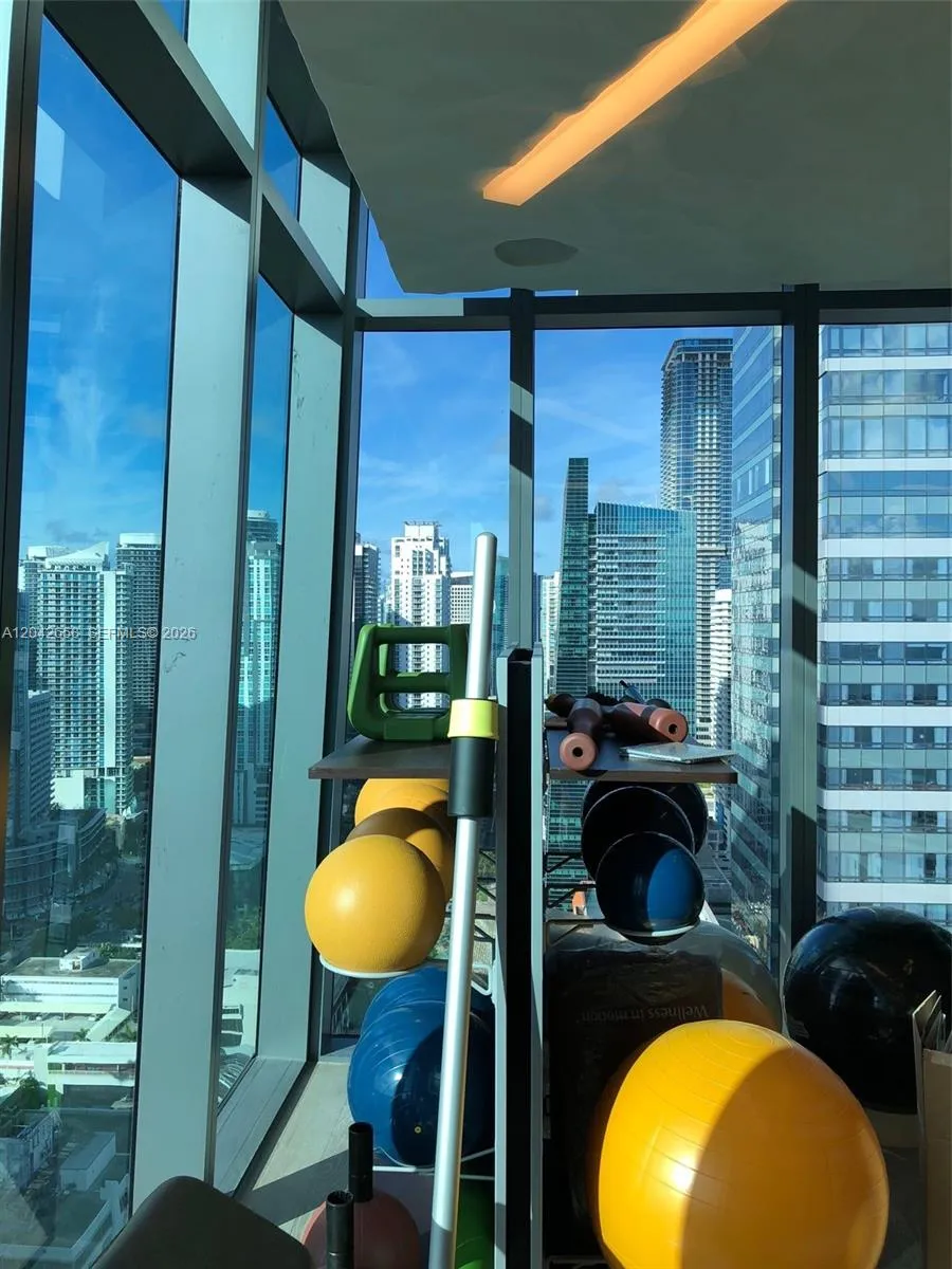 1451 Brickell Ave #2103 Miami, FL 33131