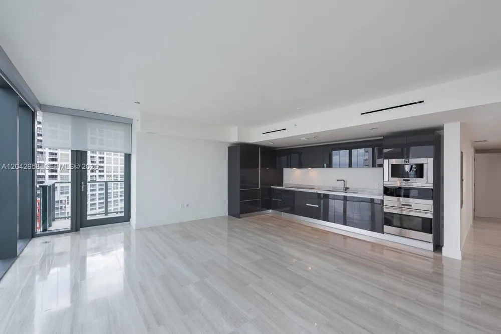 1451 Brickell Ave #2103 Miami, FL 33131