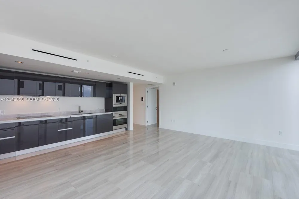 1451 Brickell Ave #2103 Miami, FL 33131