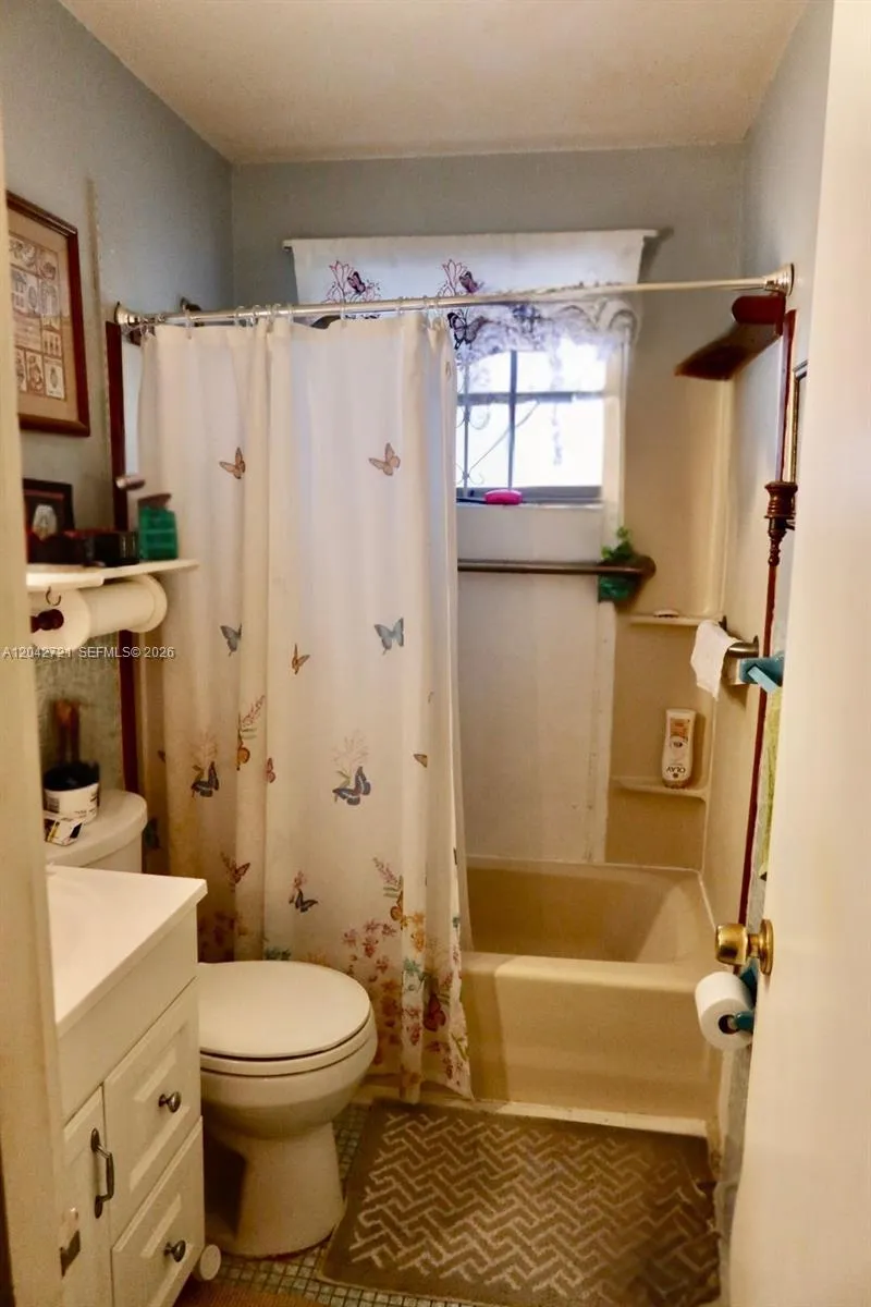 1797 NW 113th Ter Miami, FL 33167
