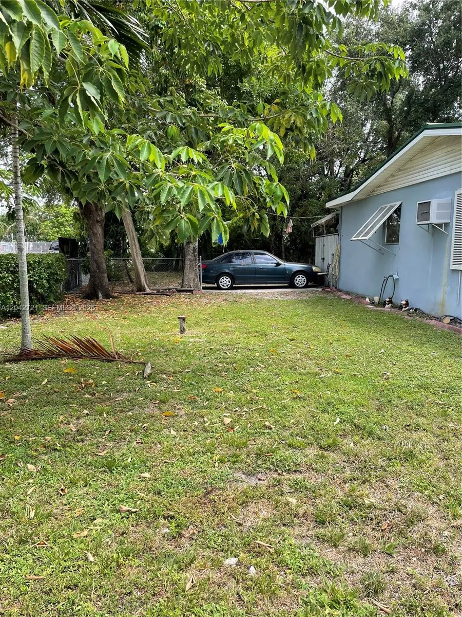1797 NW 113th Ter Miami, FL 33167