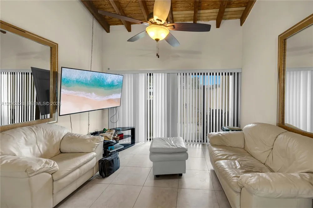 1491 NW 95th Ter #201 Pembroke Pines, FL 33024