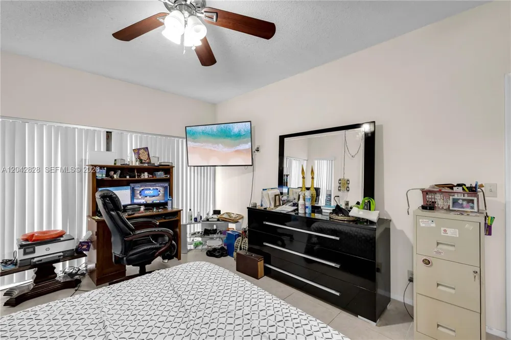 1491 NW 95th Ter #201 Pembroke Pines, FL 33024
