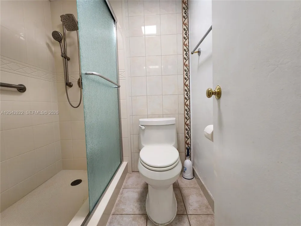 3505 S Ocean Dr #821 Hollywood, FL 33019