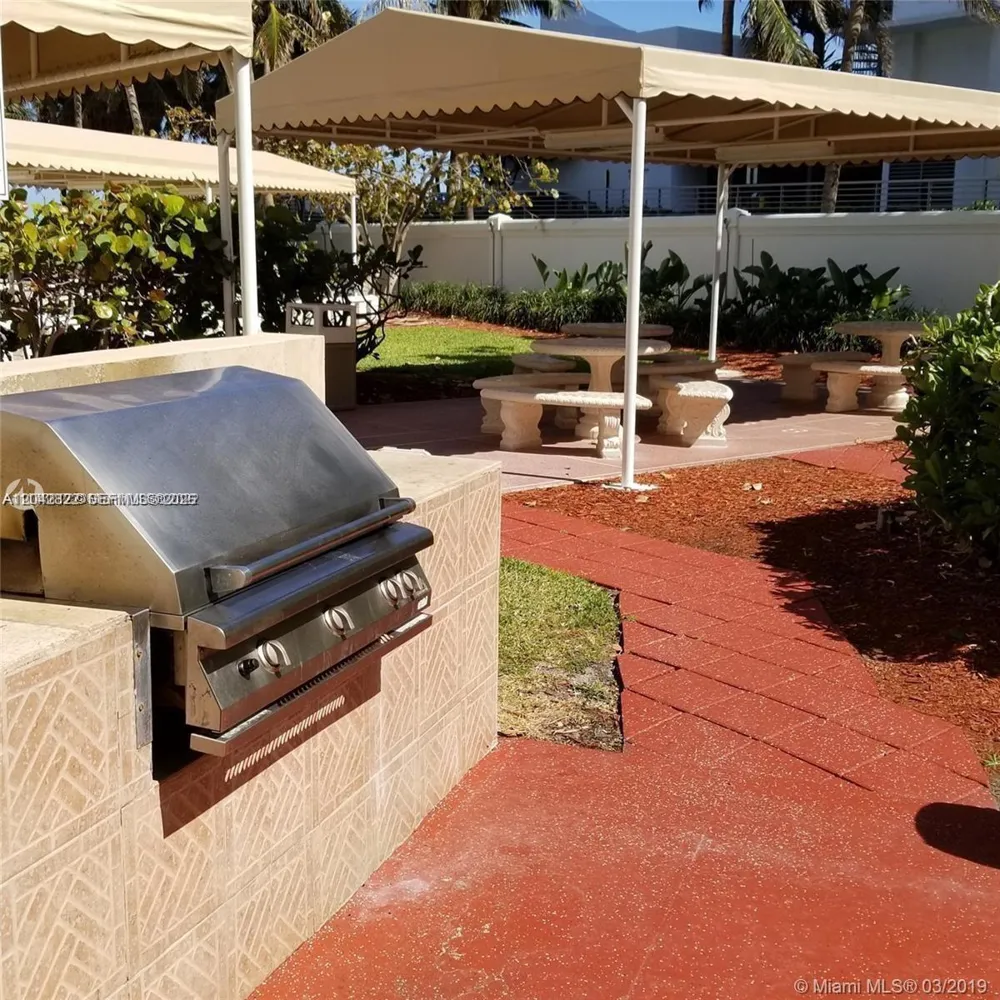 3505 S Ocean Dr #821 Hollywood, FL 33019