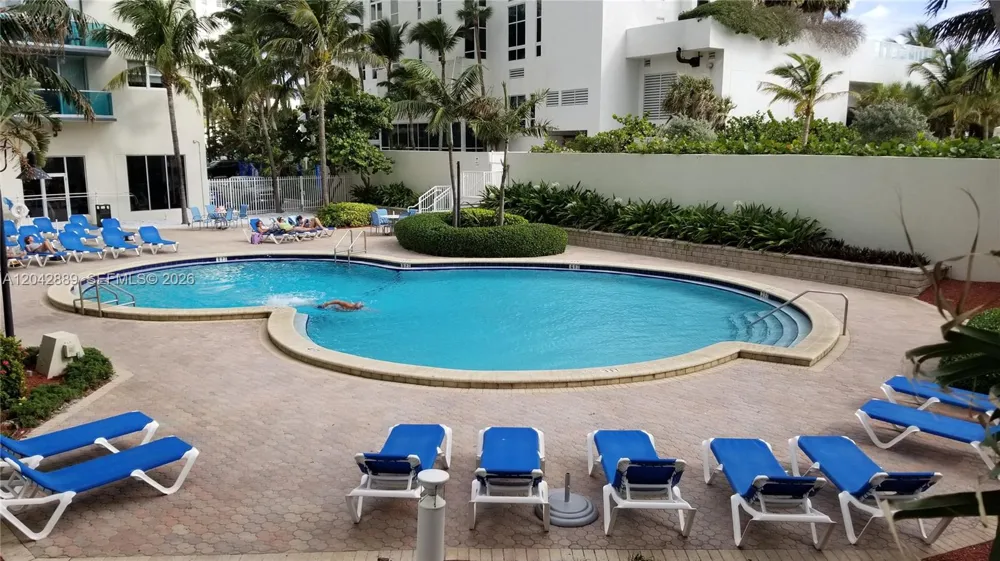 4001 S Ocean Dr #8J Hollywood, FL 33019
