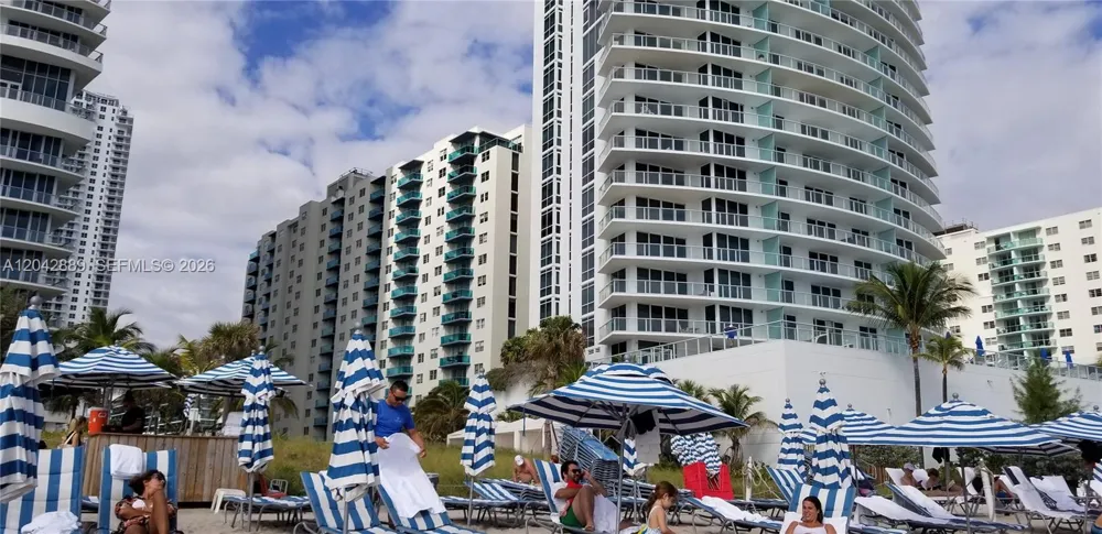 4001 S Ocean Dr #8J Hollywood, FL 33019