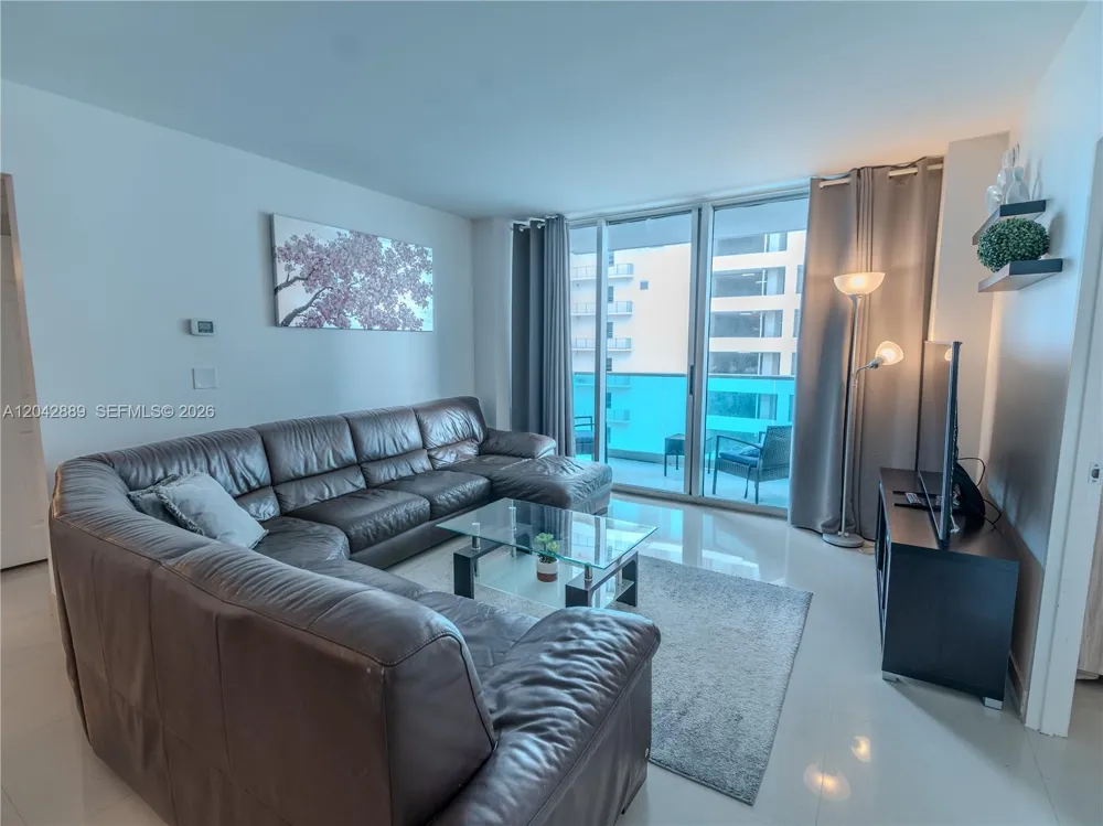 4001 S Ocean Dr #8J Hollywood, FL 33019