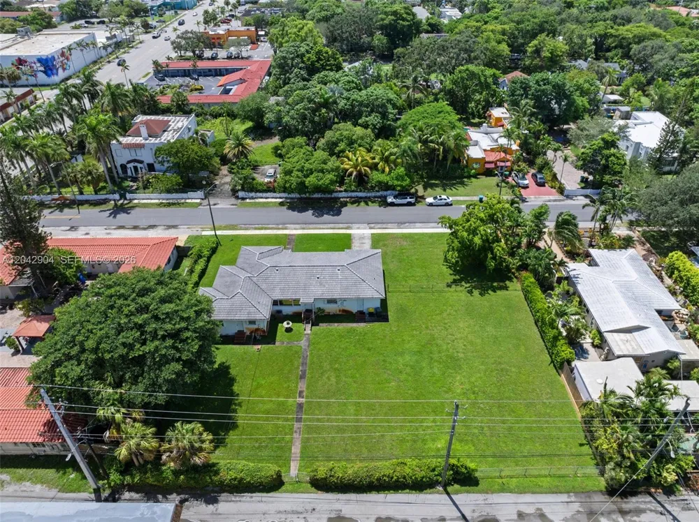 20 SW 4th St Dania Beach, FL 33004