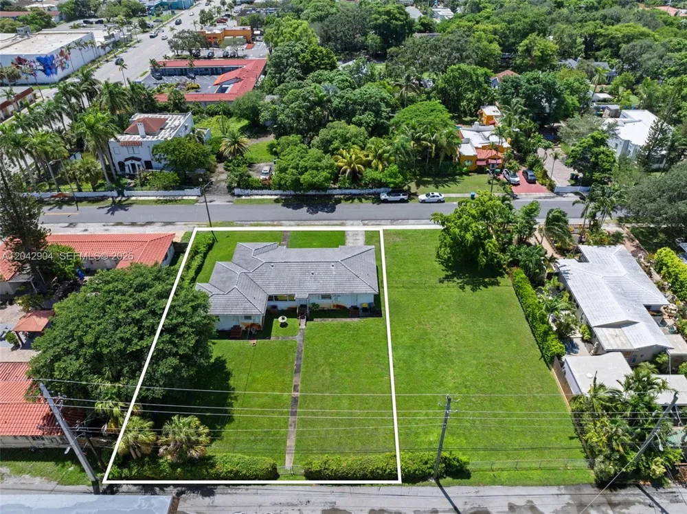 20 SW 4th St Dania Beach, FL 33004