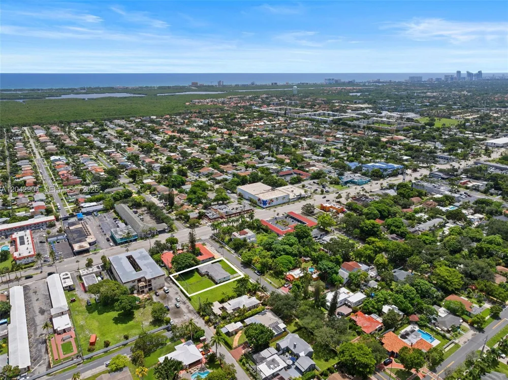 20 SW 4th St Dania Beach, FL 33004