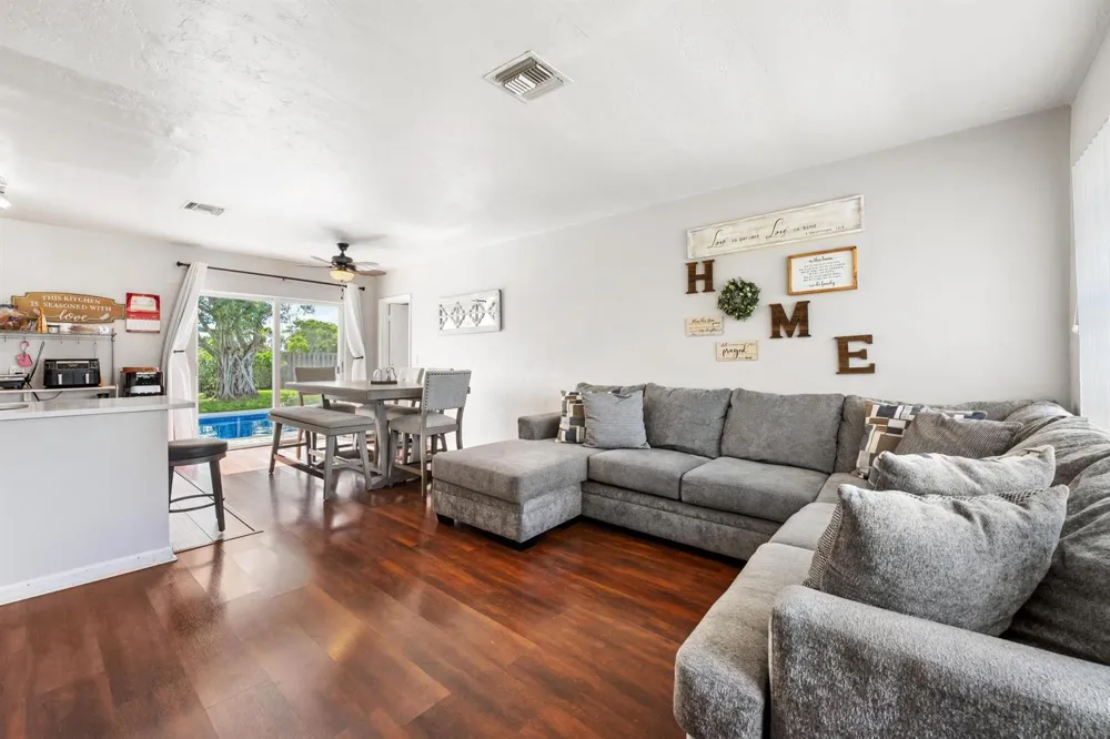 153 Abaco Drive Palm Springs, FL 33461