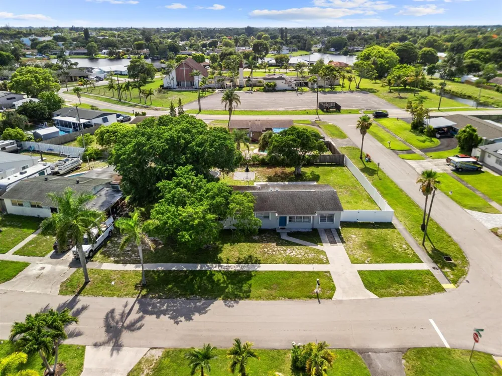 153 Abaco Drive Palm Springs, FL 33461
