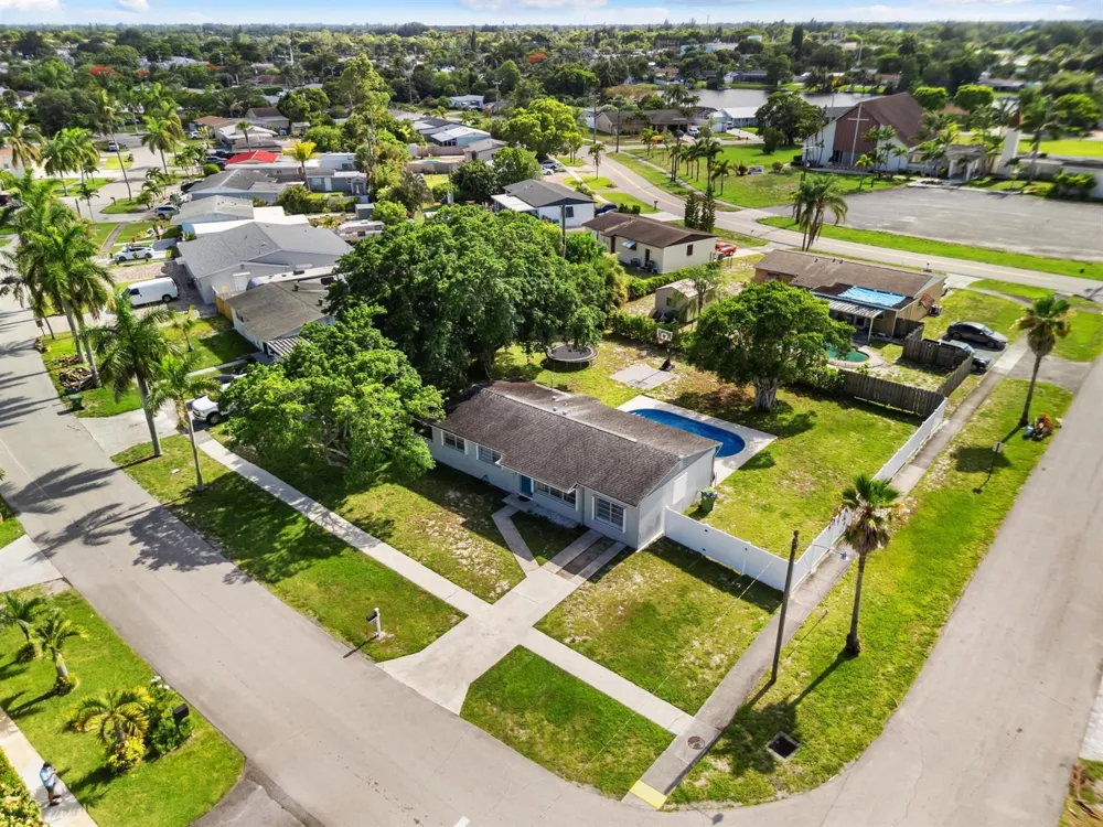 153 Abaco Drive Palm Springs, FL 33461
