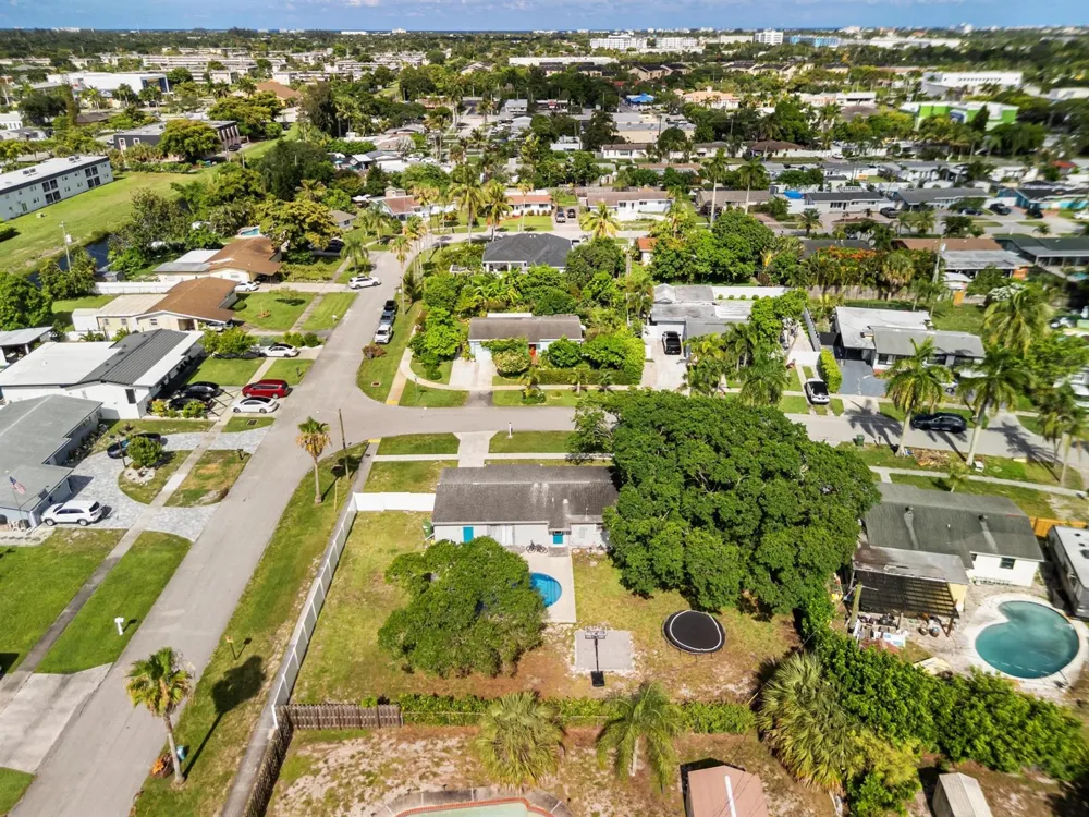 153 Abaco Drive Palm Springs, FL 33461