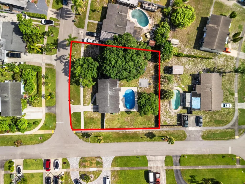 153 Abaco Drive Palm Springs, FL 33461